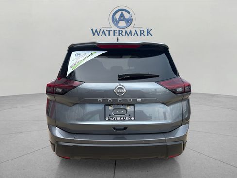 Certified 2026 Nissan Rogue SV w/ SV Premium Package FWD image 6