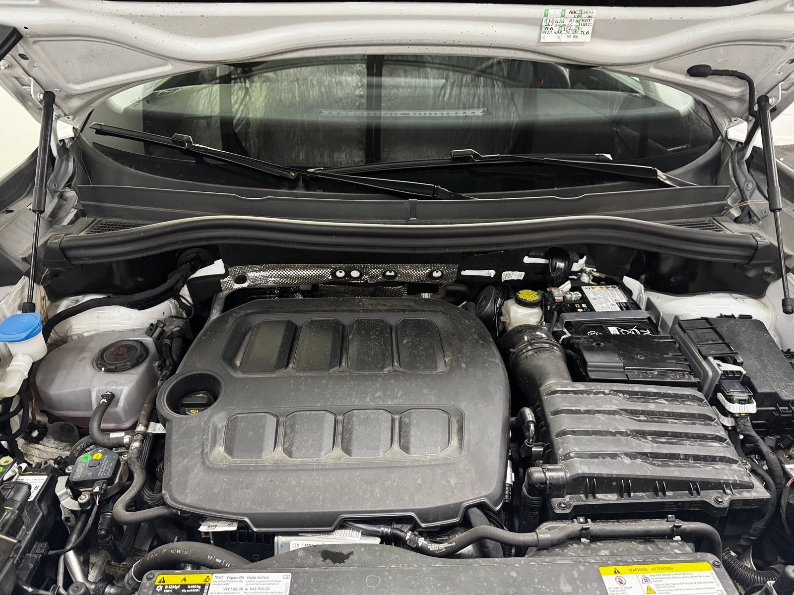 Used 2025 Volkswagen Tiguan SE AWD/4WD image 10