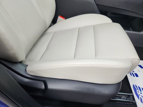 Used 2021 Nissan Rogue SV w/ Premium Package image 32