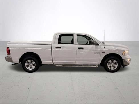 Used 2022 RAM 1500 Classic SLT w/ Electronics Group image 9