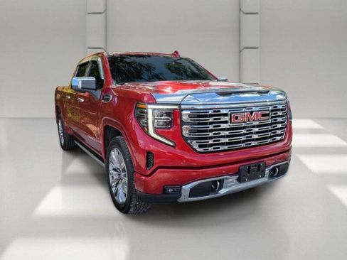 Used 2023 GMC Sierra 1500 Denali w/ Denali Reserve Package AWD/4WD image 3