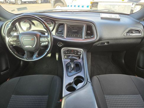 Used 2022 Dodge Challenger R/T image 10