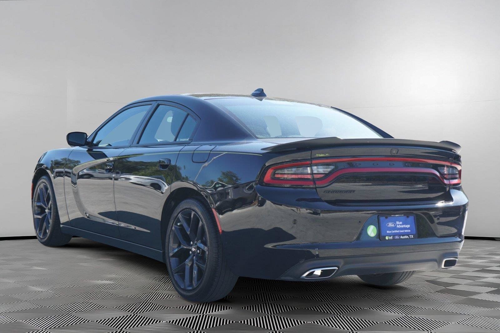 Used 2023 Dodge Charger SXT w/ Blacktop Package RWD image 6
