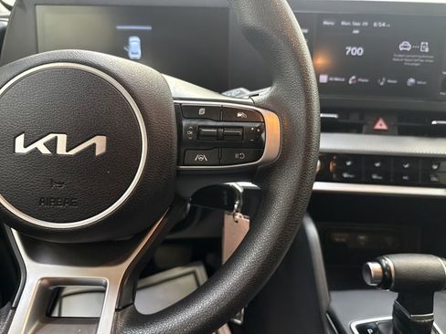 Certified 2024 Kia Sportage LX image 18