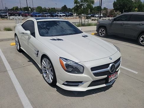 Used 2013 Mercedes-Benz SL 550 image 3