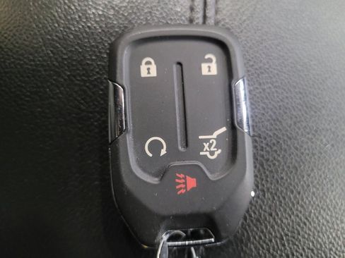 Used 2023 GMC Terrain SLE w/ Driver Convenience Package AWD/4WD image 32