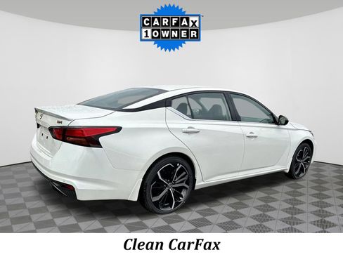 Certified 2025 Nissan Altima 2.5 SR w/ SR Premium Package FWD image 4