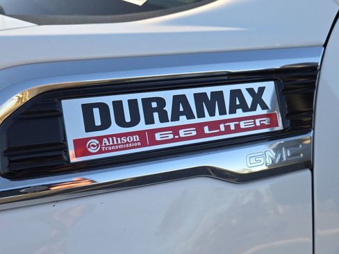 Used 2023 GMC Sierra 3500 Pro w/ Convenience Package image 10