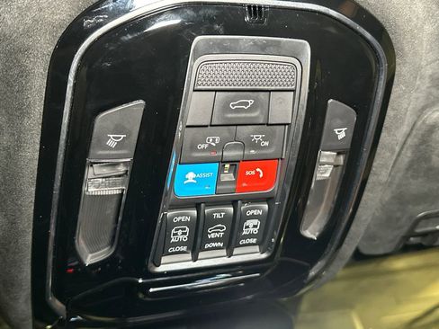 Used 2023 Jeep Grand Cherokee L Summit AWD/4WD image 26