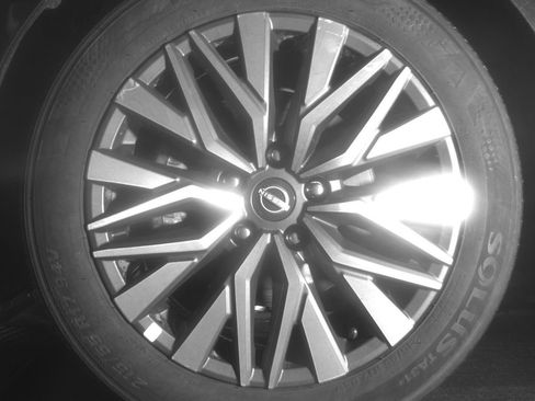 Used 2025 Nissan Altima 2.5 SV image 12