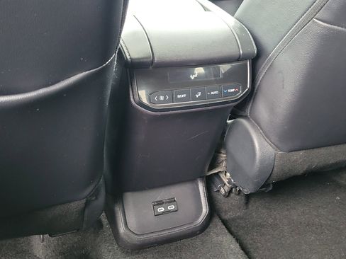 Certified 2024 Toyota Highlander XLE image 15