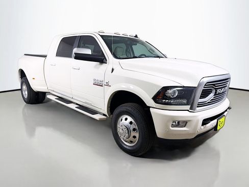 Used 2018 RAM 3500 Laramie Longhorn AWD/4WD image 4