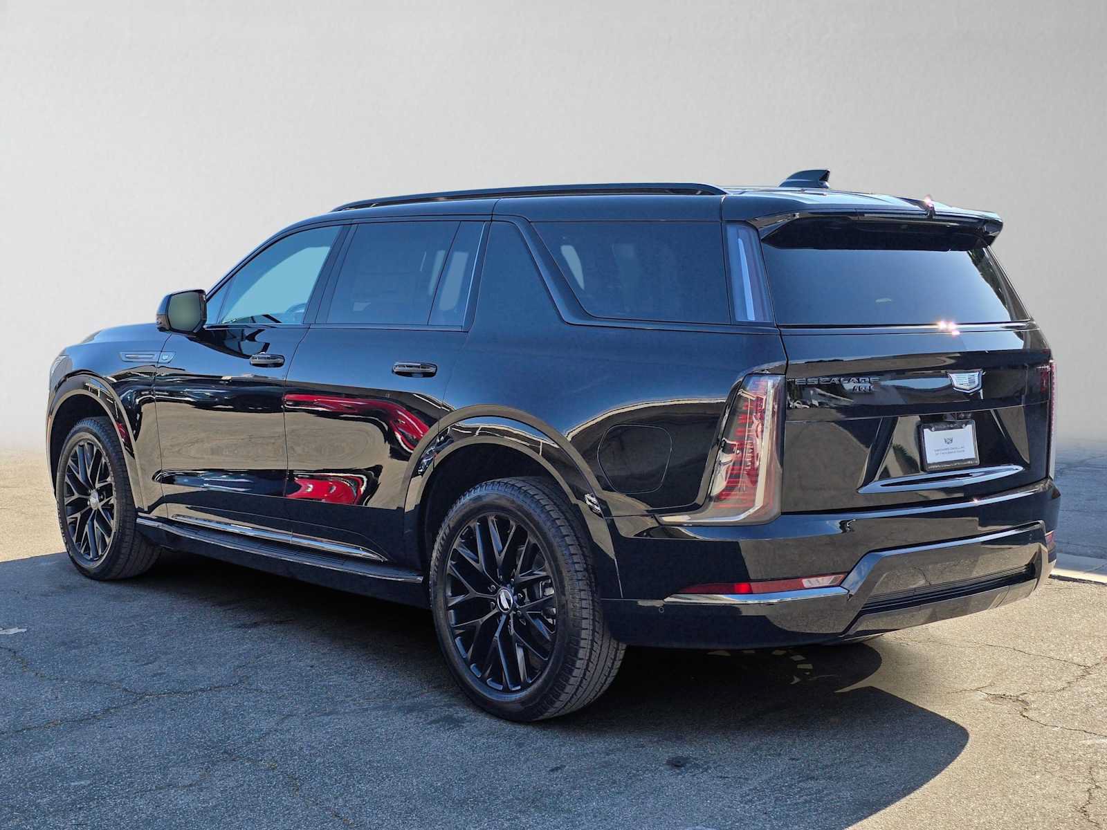 New 2026 Cadillac Escalade IQL Sport 2 w/ LPO, ONYX Package AWD/4WD image 5