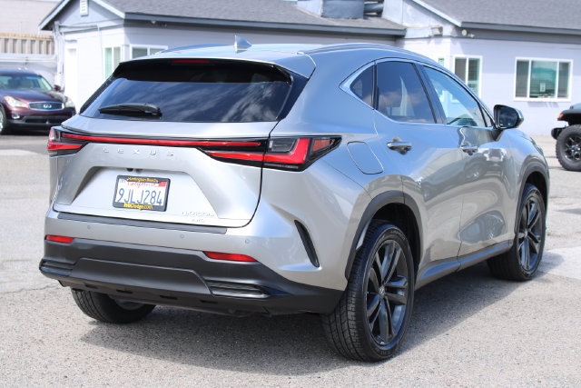 Used 2024 Lexus NX 450h+ AWD w/ Vision Package image 5