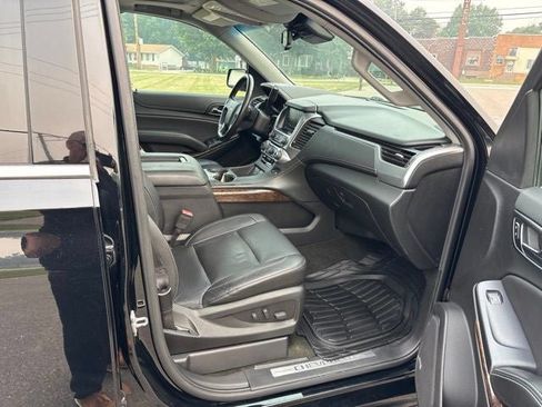 Used 2018 Chevrolet Suburban LT AWD/4WD image 5