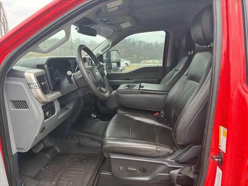 Used 2023 Ford F250 XLT w/ FX4 Off-Road Package image 11