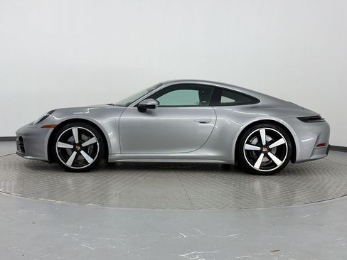 Certified 2025 Porsche 911 Carrera RWD image 2