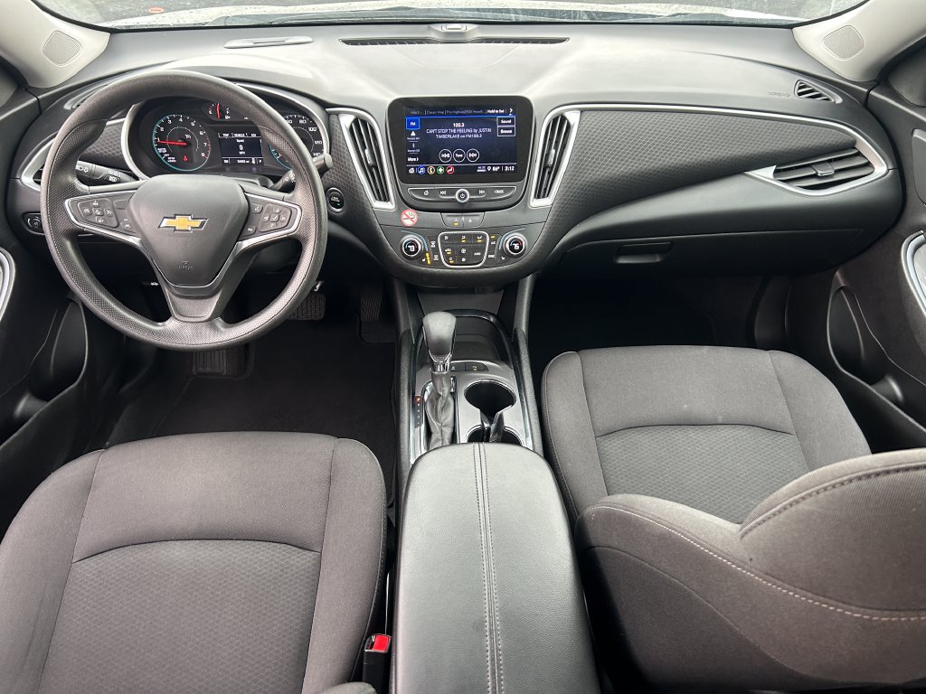 Used 2024 Chevrolet Malibu LT FWD image 27
