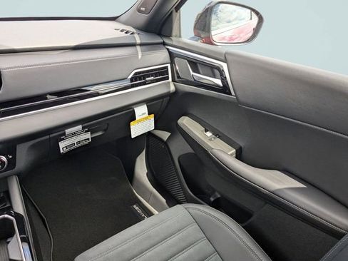 New 2026 Mitsubishi Outlander LE FWD image 16