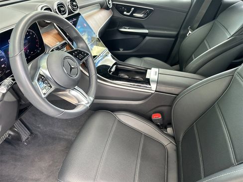 Certified 2025 Mercedes-Benz GLC 300 image 11