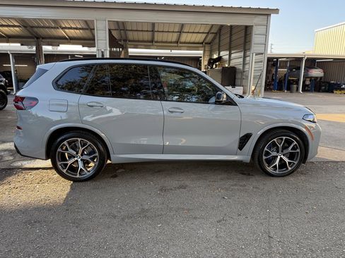 Used 2026 BMW X5 M60i image 6