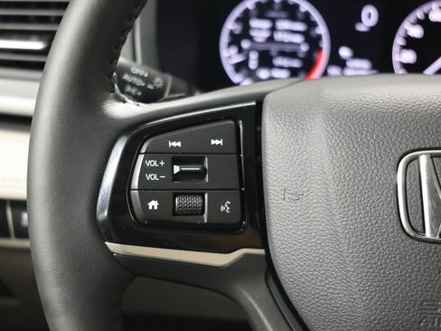 Used 2026 Honda Odyssey EX-L image 21