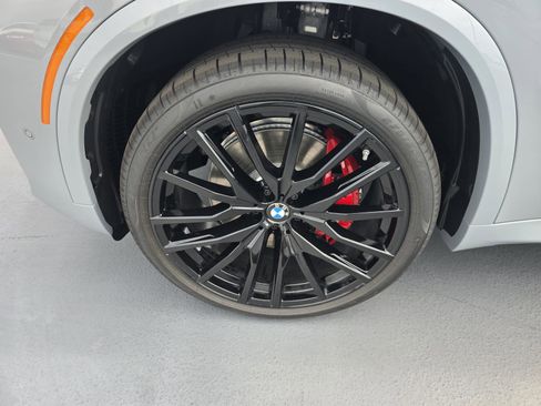 New 2026 BMW X5 sDrive40i w/ M Sport Package RWD image 6