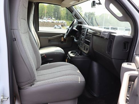 New 2025 Chevrolet Express 2500 w/ Driver Convenience Package RWD image 31