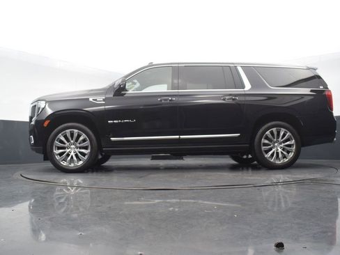 Used 2021 GMC Yukon XL Denali w/ Denali Premium Package image 53