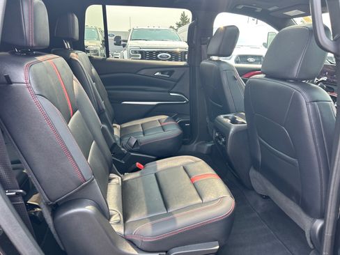 Used 2024 Chevrolet Traverse RS w/ LPO, Floor Liner Package AWD/4WD image 23