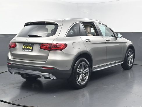 Used 2022 Mercedes-Benz GLC 300 w/ Premium Package Lite image 4