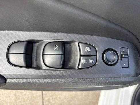 Used 2024 Nissan Altima 2.5 S image 17