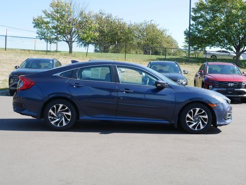 Used 2017 Honda Civic EX image 5