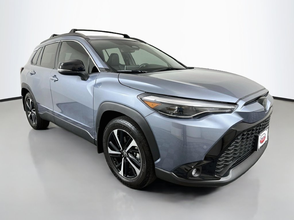 Used 2025 Toyota Corolla Cross AWD Hybrid w/ Convenience Package image 3