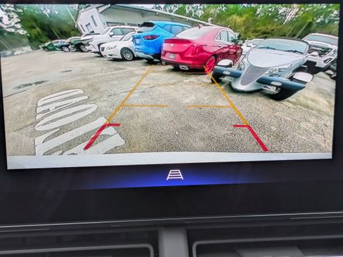 New 2025 Chevrolet Trax LT w/ Driver Confidence Package image 11