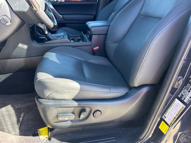 Used 2023 Lexus GX 460 Premium w/ Premium Package AWD/4WD image 15
