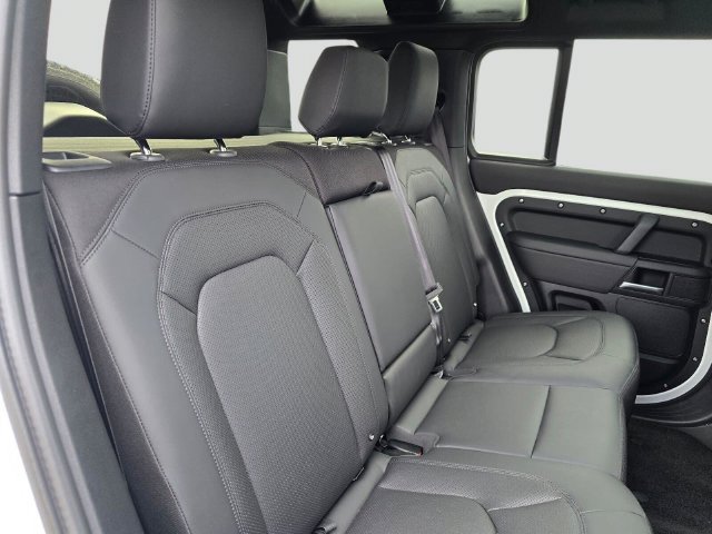 Used 2025 Land Rover Defender 110 S AWD/4WD image 13