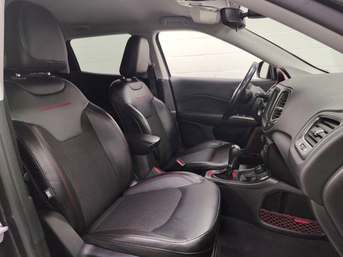 Used 2020 Jeep Compass Trailhawk w/ Cold Weather Group image 6