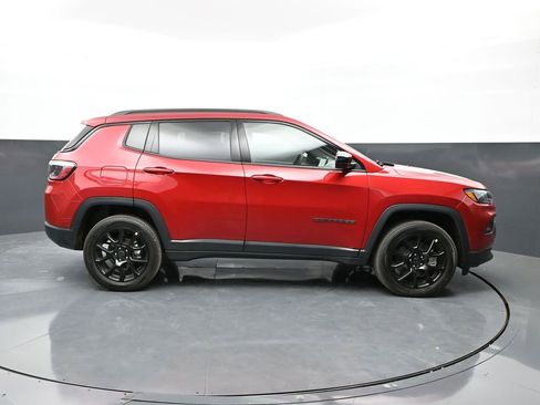 New 2026 Jeep Compass Latitude image 4