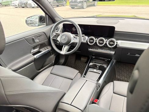 Used 2026 Mercedes-Benz GLB 250 image 33