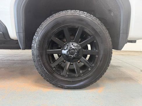 Used 2022 GMC Sierra 2500 Denali AWD/4WD image 11