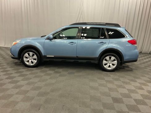Used 2011 Subaru Outback 2.5i Premium AWD/4WD image 13