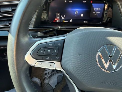 Certified 2024 Volkswagen Atlas SEL Premium R-Line image 21