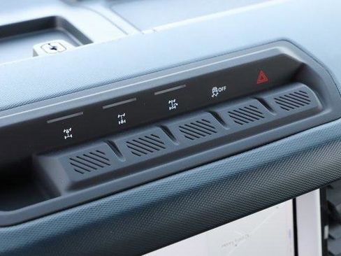 New 2025 Ford Bronco Heritage Edition image 33