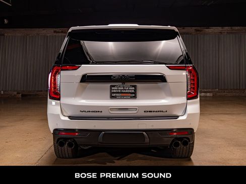 Used 2022 GMC Yukon XL Denali image 7