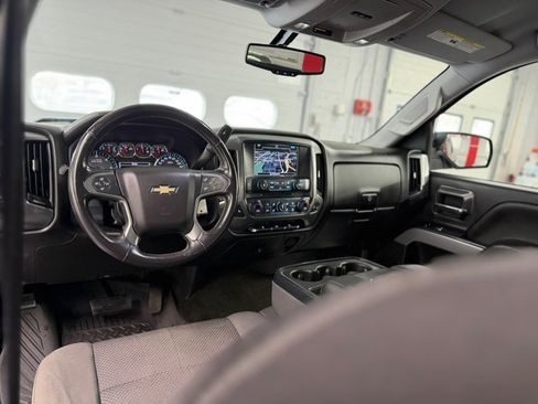Used 2017 Chevrolet Silverado 1500 LT w/ All Star Edition AWD/4WD image 36