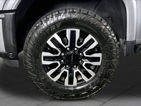 Certified 2025 GMC Sierra 2500 Denali Ultimate w/ Max Trailering Package AWD/4WD image 11