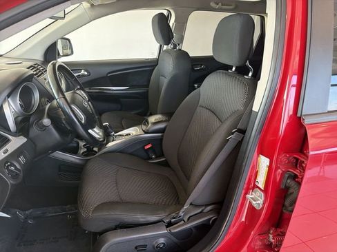 Used 2020 Dodge Journey SE w/ SE Popular Equipment Group image 21