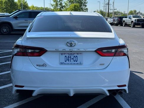 Used 2023 Toyota Camry SE FWD image 5