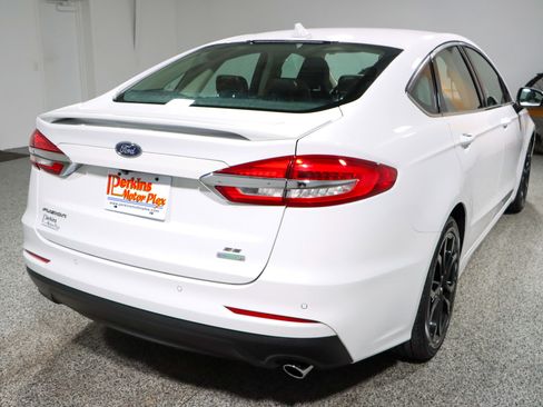 Used 2020 Ford Fusion SE w/ Equipment Group 151A image 7